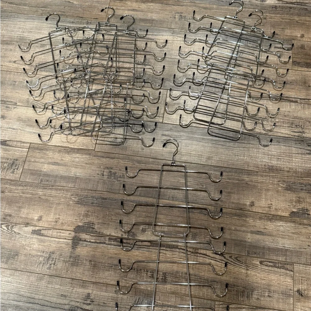 Set of 6 : 8 Multi-Layer Metal clothing Hangers for organization